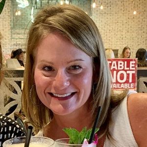 Meet your Posher, Alison